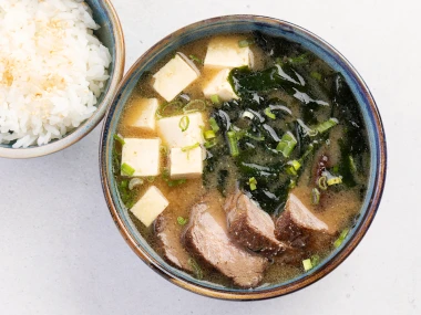 Корейский суп Миек-Гук