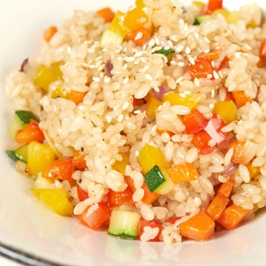 Жареный рис с овощами постный